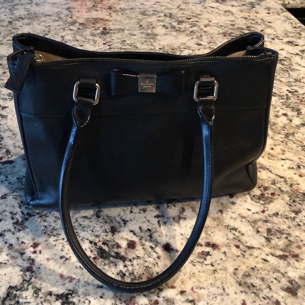 Black Kate spade bag